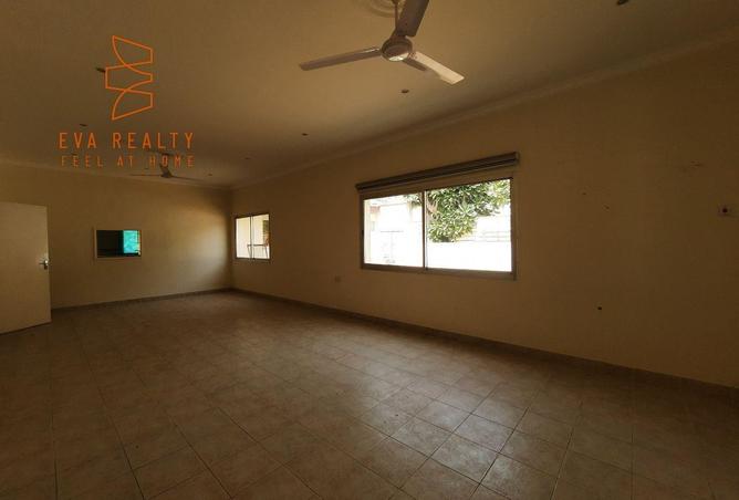 990107 - Property Image 3