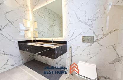 Villa - 5 Bedrooms - 7 Bathrooms for sale in Saar - Northern Governorate