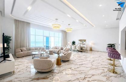 Apartment - 3 Bedrooms - 5 Bathrooms for rent in Seef - Capital Governorate