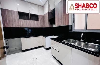 Apartment - 2 Bedrooms - 2 Bathrooms for rent in Salmaniya - Manama - Capital Governorate