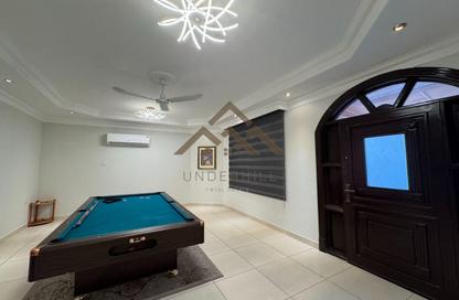 Villa - 5 Bedrooms - 4 Bathrooms for rent in Arad - Muharraq Governorate