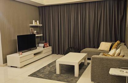 Apartment - 1 Bedroom - 2 Bathrooms for sale in Al Juffair - Capital Governorate