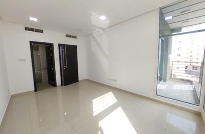 Apartment - 2 - 3 for rent in Hidd - Muharraq Governorate Apartment - 2 - 3 for rent in Hidd - Muharraq Governorate