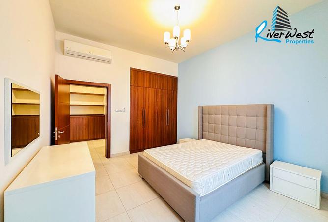 995888 - Property Image 3