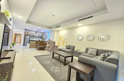 Apartment - 2 Bedrooms - 3 Bathrooms for rent in Al Juffair - Capital Governorate