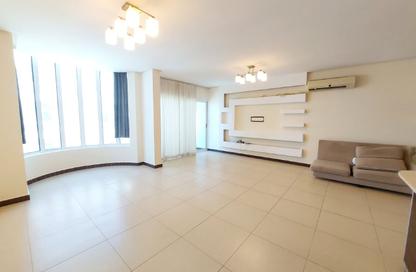 Apartment - 2 Bedrooms - 3 Bathrooms for rent in Hidd - Muharraq Governorate