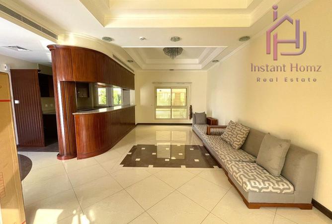 987441 - Property Image 2