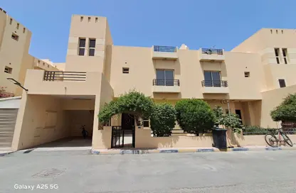 مجمع سكني - 3 غرف نوم - 5 حمامات للايجار في سار - المحافظة الشمالية