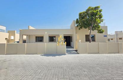 Compound - 3 - 2 for rent in Salihiya - Manama - Capital Governorate