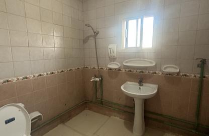 Apartment - 2 Bedrooms - 2 Bathrooms for rent in Jid Ali - Central Governorate
