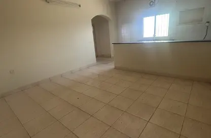 Apartment - 2 Bedrooms - 2 Bathrooms for rent in Jid Ali - Central Governorate