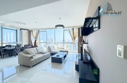 Apartment - 2 Bedrooms - 4 Bathrooms for sale in Al Juffair - Capital Governorate