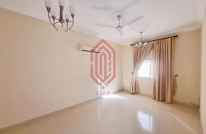 Apartment - 2 Bedrooms - 2 Bathrooms for rent in Al Maqsha - Northern Governorate