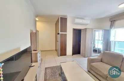 Apartment - Studio - 1 Bathroom for rent in Al Juffair - Capital Governorate