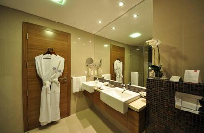 Apartment - 1 Bedroom - 2 Bathrooms for rent in Busaiteen - Muharraq Governorate