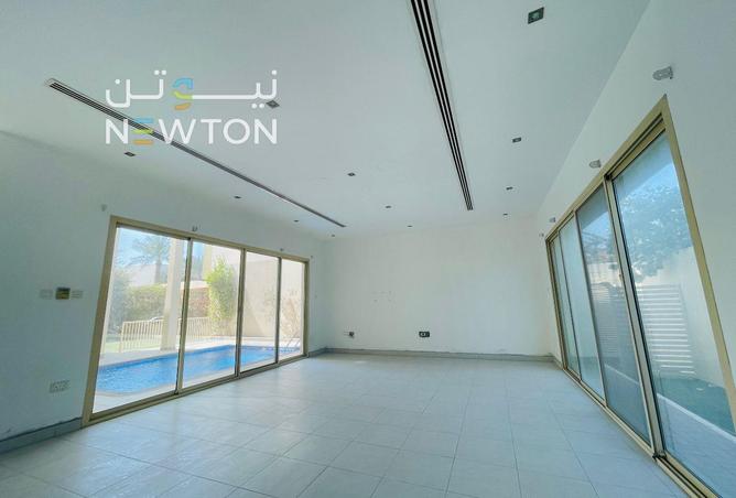 56858705 - Property Image 2