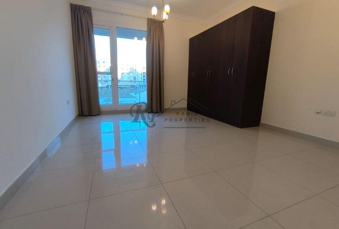 991264 - Property Image 2