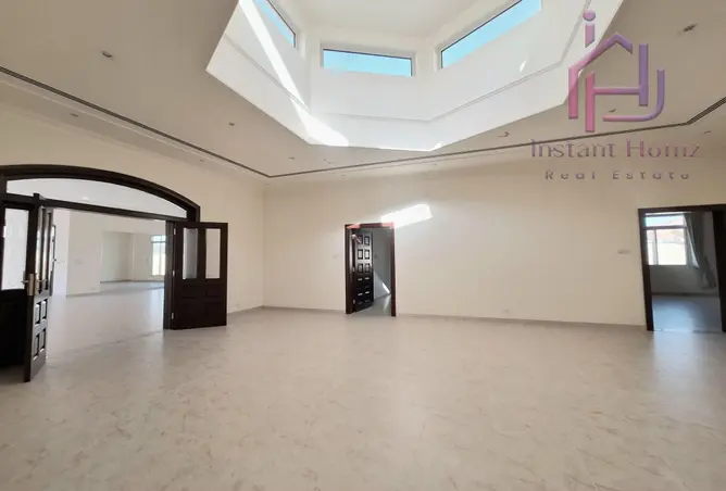 57122435 - Property Image 2