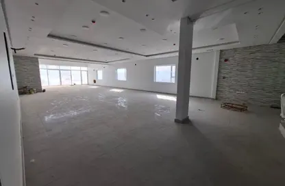 صالة عرض - استوديو - 4 حمامات للايجار في القدم - المحافظة الشمالية