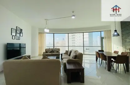Apartment - 2 Bedrooms - 3 Bathrooms for rent in Sanabis - Manama - Capital Governorate