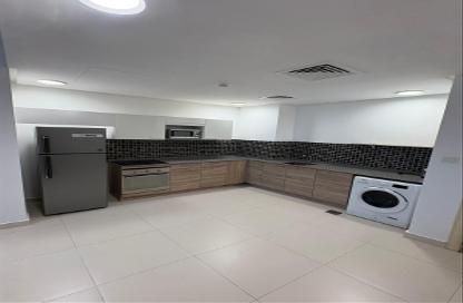 Apartment - 2 Bedrooms - 2 Bathrooms for rent in Seef - Capital Governorate