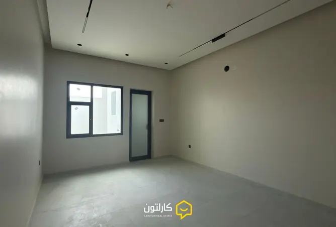 52880123 - Property Image 3