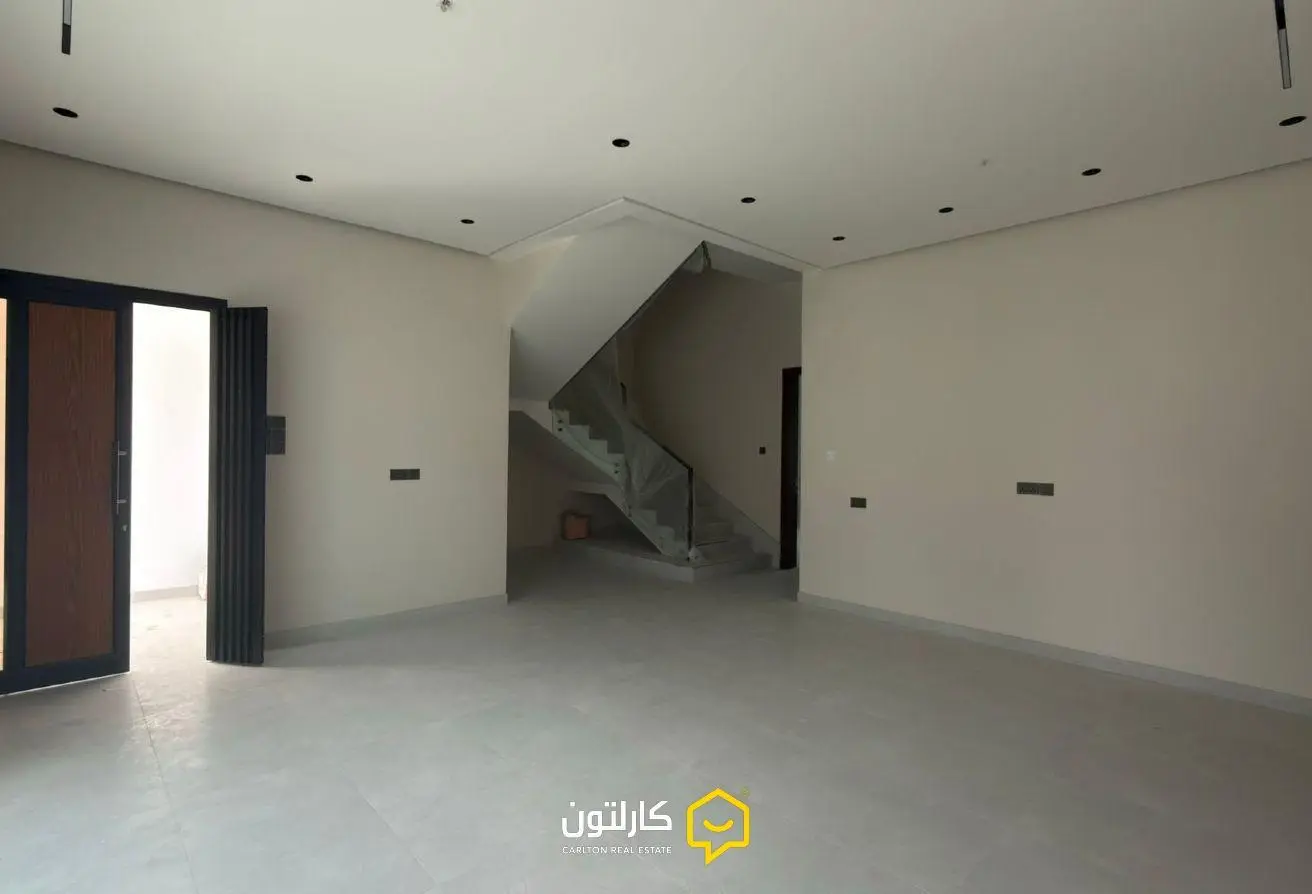 52880123 - Property Main Image