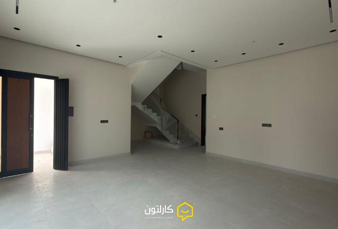 52880123 - Property Main Image