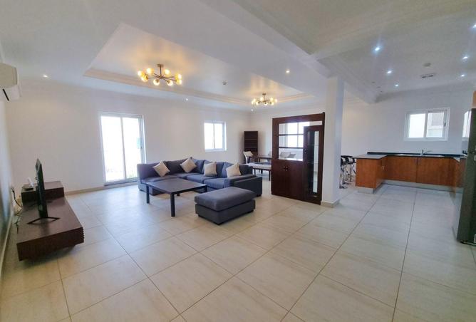 992982 - Property Image 2