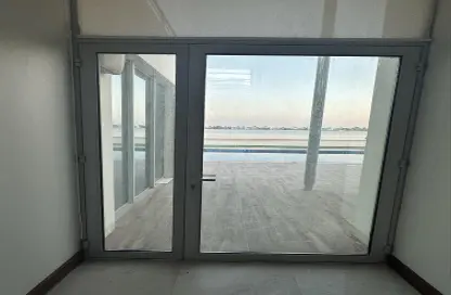 Villa - 4 Bedrooms - 5 Bathrooms for rent in Durrat Al Bahrain - Southern Governorate