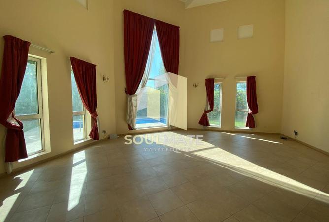 996055 - Property Image 3