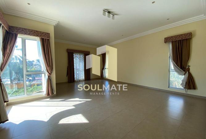 996055 - Property Image 2