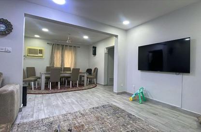 فيلا - 5 غرف نوم - 5 حمامات للبيع في مدينة حمد - المحافظة الشمالية