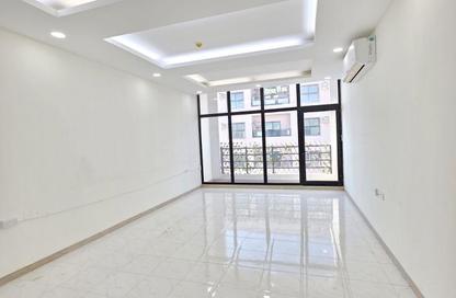 Apartment - 2 Bedrooms - 2 Bathrooms for rent in Hidd - Muharraq Governorate