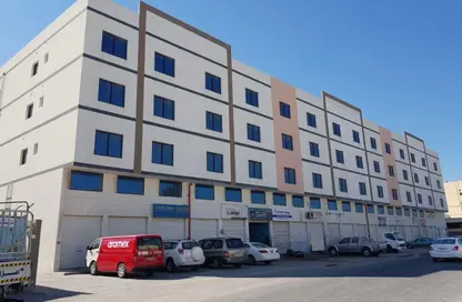 Office Space - 2 Bedrooms - 2 Bathrooms for rent in Tubli - Central Governorate