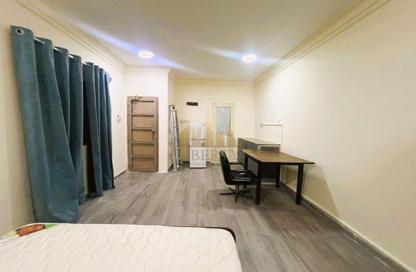 Apartment - Studio - 1 Bathroom for rent in Zinj - Manama - Capital Governorate