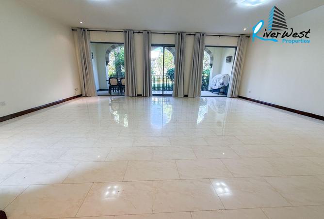 52571124 - صورة العقار 2