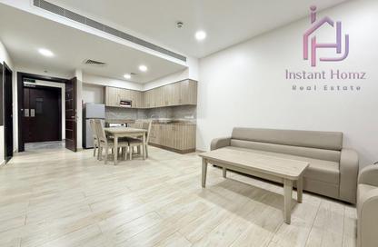 Apartment - 1 Bedroom - 2 Bathrooms for rent in Al Juffair - Capital Governorate
