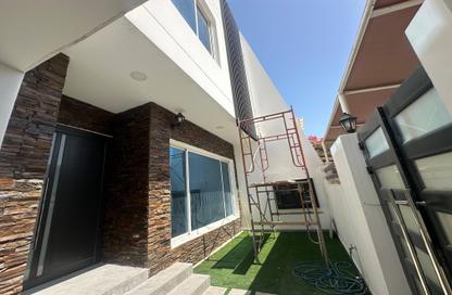 Villa - 4 Bedrooms - 6 Bathrooms for sale in Hidd - Muharraq Governorate