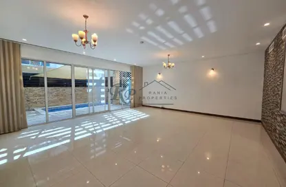 Villa - 4 Bedrooms - 5 Bathrooms for rent in Amwaj Avenue - Amwaj Islands - Muharraq Governorate