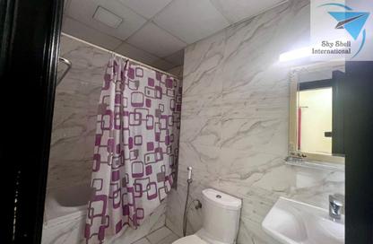 Apartment - 2 Bedrooms - 2 Bathrooms for rent in Al Juffair - Capital Governorate