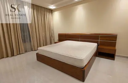 Apartment - 2 Bedrooms - 3 Bathrooms for rent in Abraj Al Lulu - Manama - Capital Governorate