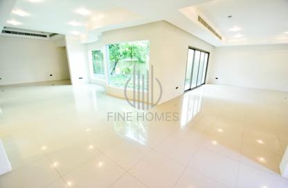 Villa - 5 - 4 for rent in Saar - Northern Governorate