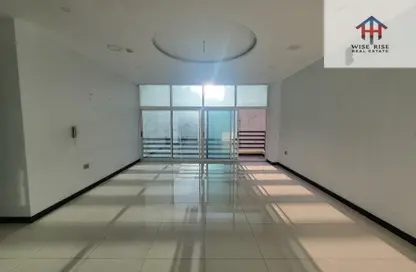 Apartment - 3 Bedrooms - 3 Bathrooms for rent in Hidd - Muharraq Governorate