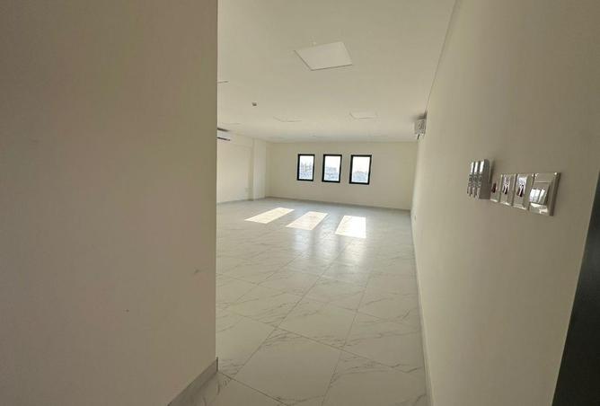 994610 - Property Image 2