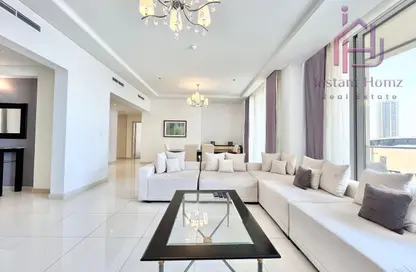 Apartment - 2 Bedrooms - 3 Bathrooms for rent in Sanabis - Manama - Capital Governorate