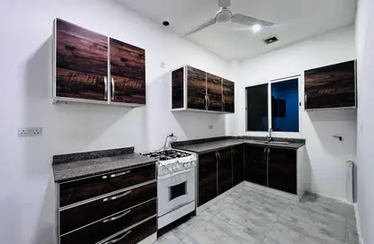 Apartment - 2 Bedrooms - 2 Bathrooms for rent in Tubli - Central Governorate