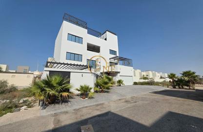 Villa - 6 Bedrooms - 7+ Bathrooms for sale in Hamala - Northern Governorate