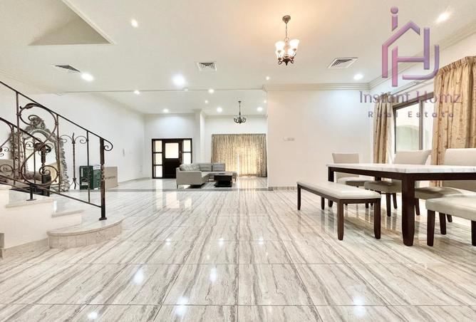 991702 - Property Image 2