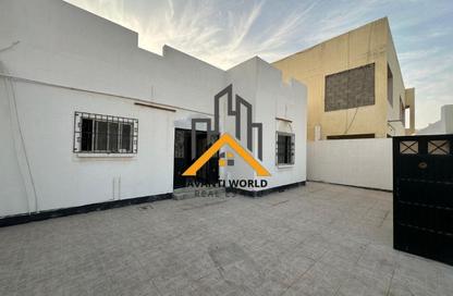 Villa - 6 Bedrooms - 4 Bathrooms for sale in Hamad Town - Northern Governorate
